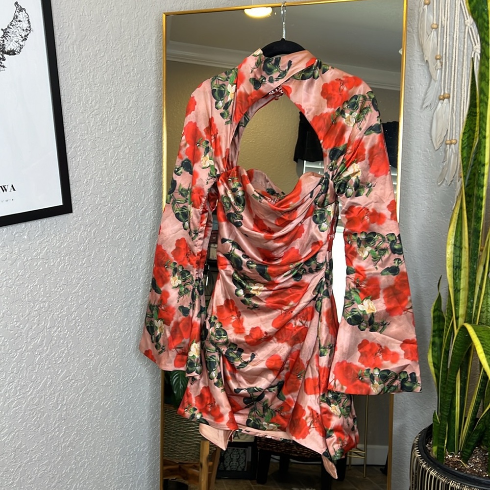 House of CB ‘Toira’ Satin Rose Print draped corset mini dress NWOT - Picture 11 of 12